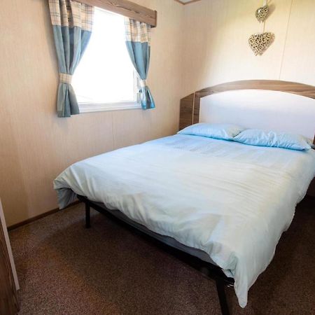 Caravan In Haven Marton Mere Holiday Park Blackpool Exteriör bild