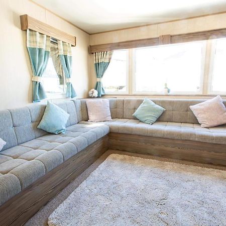 Caravan In Haven Marton Mere Holiday Park Blackpool Exteriör bild